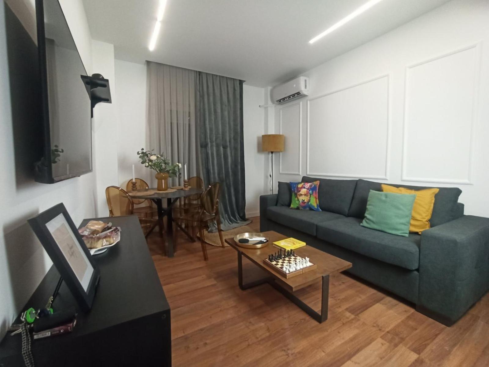 Down Town Luxurious Apartments 4 亚历山德鲁波利斯 外观 照片