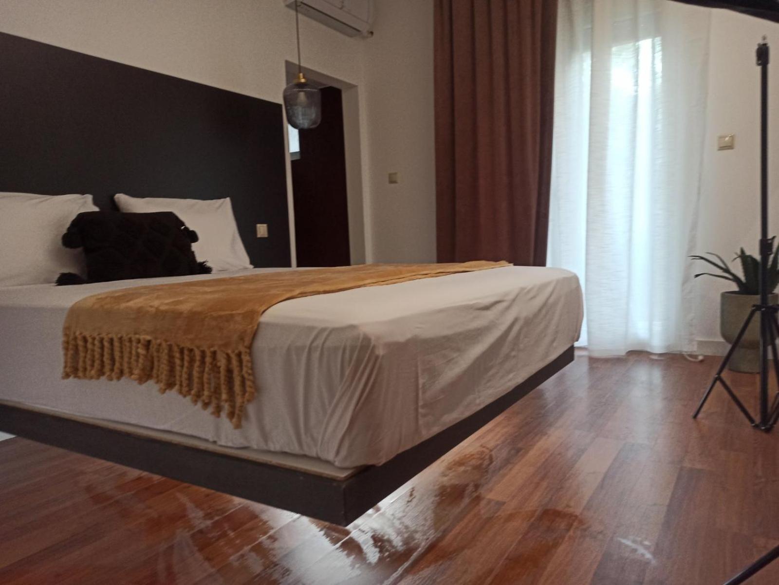 Down Town Luxurious Apartments 4 亚历山德鲁波利斯 外观 照片