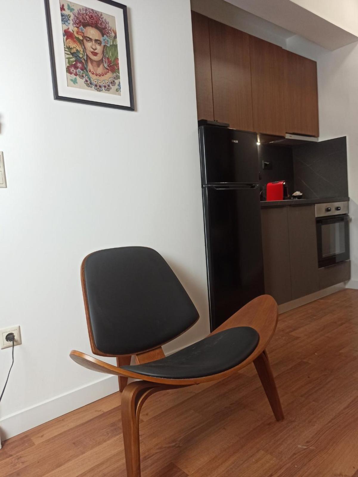 Down Town Luxurious Apartments 4 亚历山德鲁波利斯 外观 照片